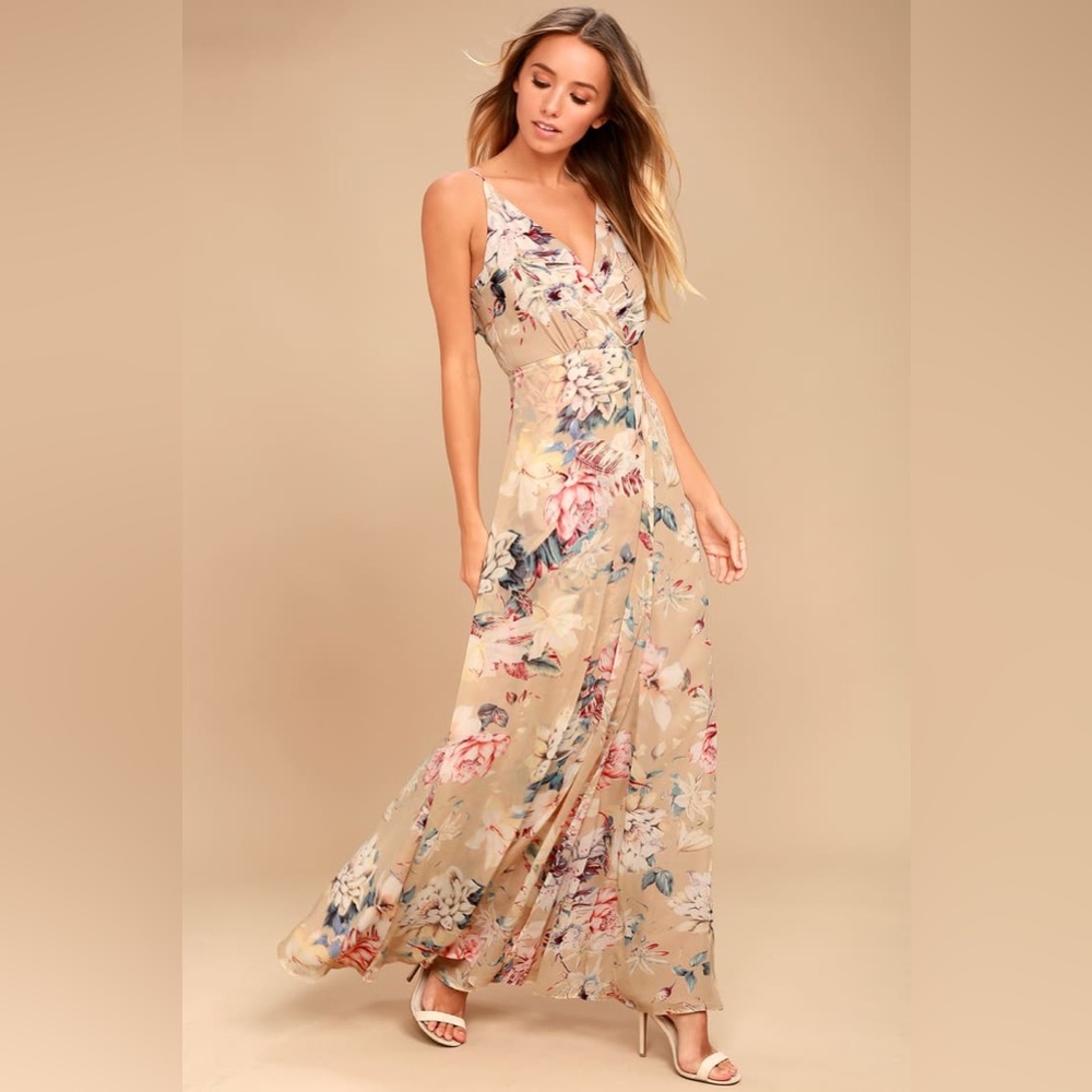 Something Just Like This Beige Floral Print Maxi Dress
Size S